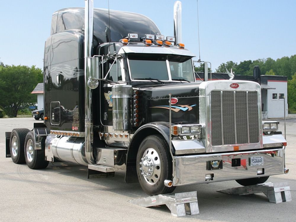Semi-truck on HD Ramps truck service ramps