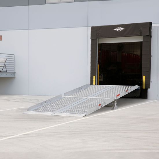 18-101-184-06-MYR 84 W Aluminum Portable Modular Mini Yard Ramp System  30000 lb Cap