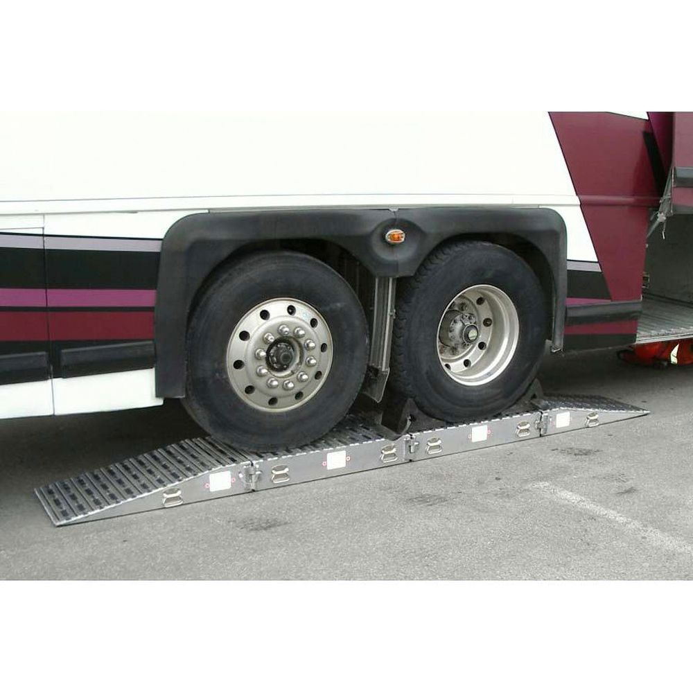 Portable Aluminum Rear Bus Service Stands - 50,000 lb. Cap | Heavy Duty ...